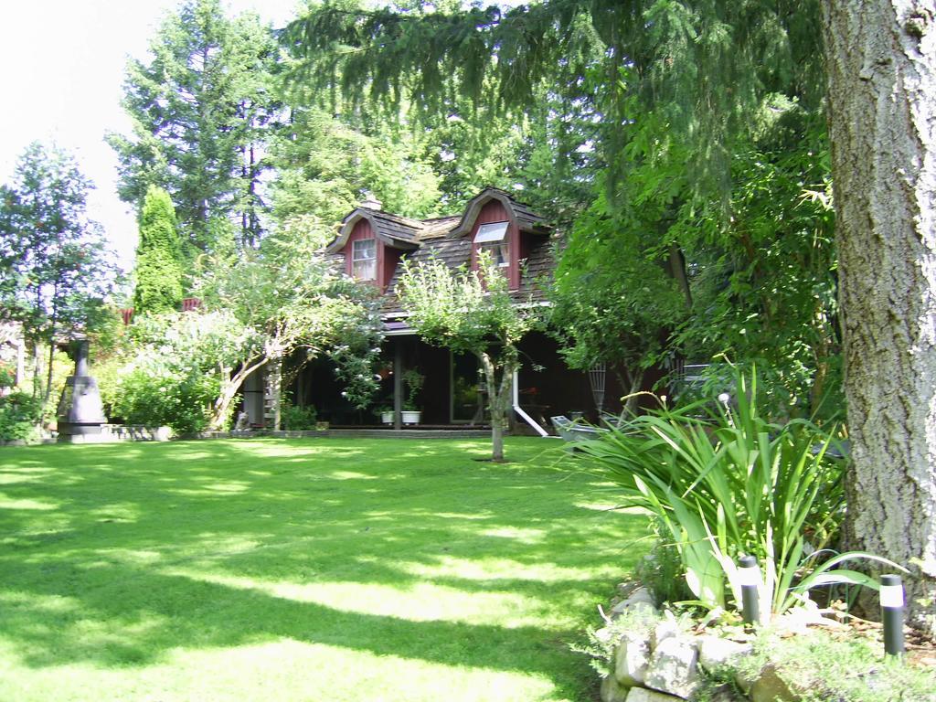 Готель Garden House Кортні Екстер'єр фото